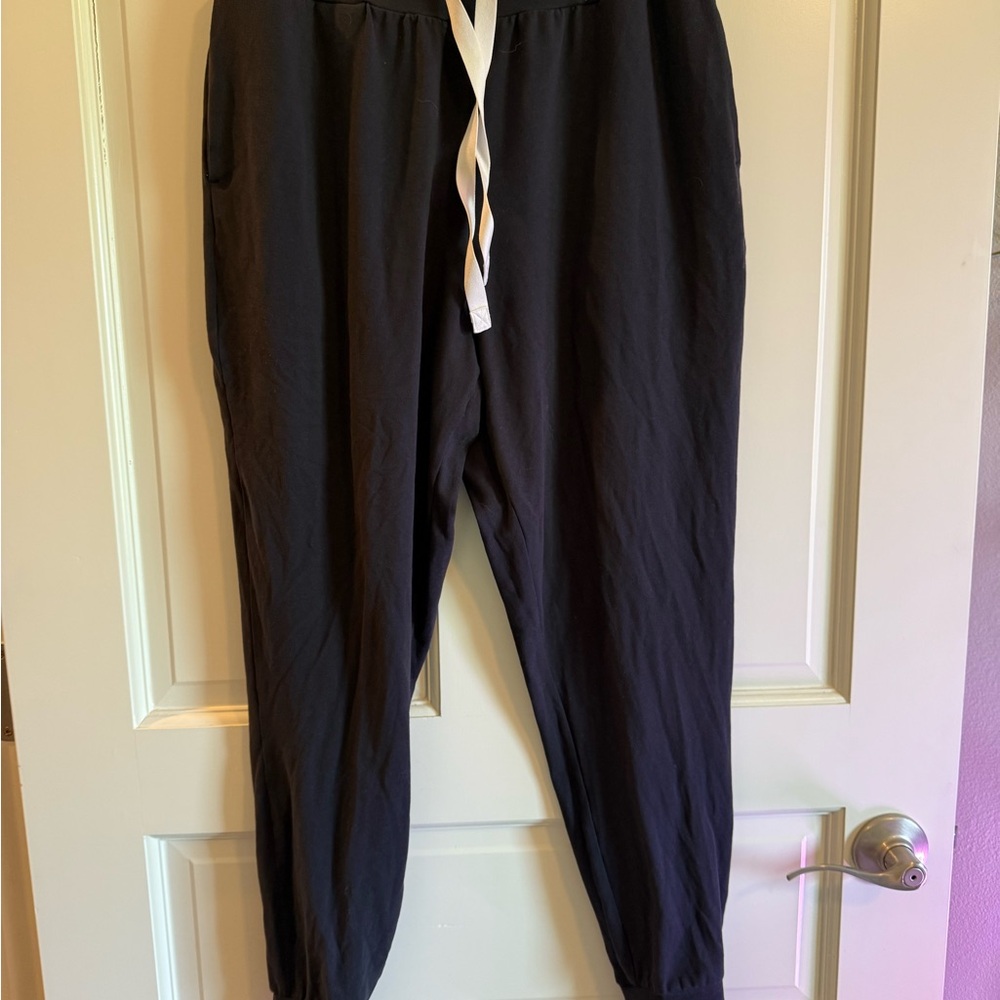Women’s Black high waisted Harem Joggers